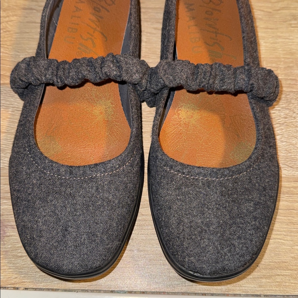 Blowfish Mary Jane flats 8 like new slip on - Picture 2 of 6